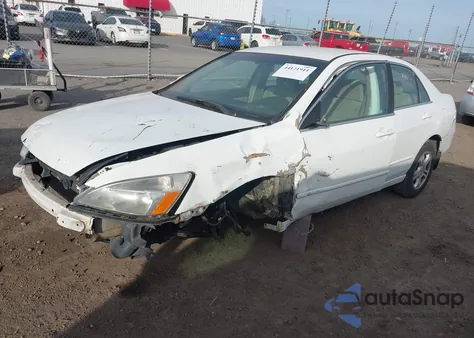 2006 Honda Accord 2.4 Se z USA, uszkodzony, nr VIN 1HGCM56386A150443